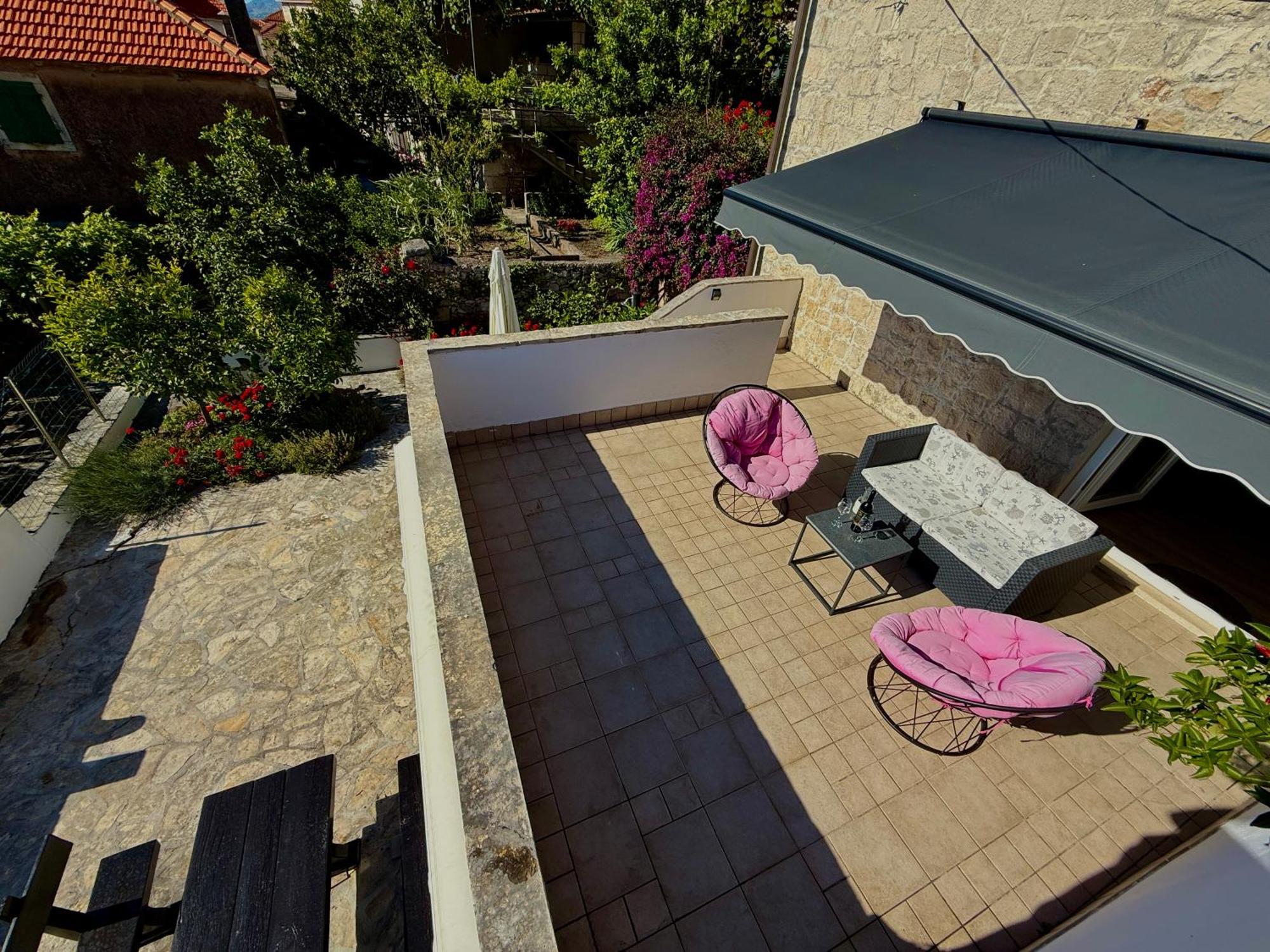 Apartment Pjaca Postira Luaran gambar